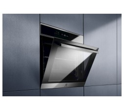 Slika izdelka: Vgradna pečica Electrolux EOE7P31X, A+, piroliza