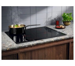 Slika 2 izdelka: Kuhalna plošča Electrolux EIP6446, ind., Bridge