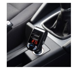 Slika 2 izdelka: PAMA BLUETOOTH prostoročna naprava PNG114 + avtopolnilec in MP3 predvajalnik