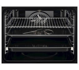 Slika 2 izdelka: Vgradna pečica Electrolux EOC9P31WX, SteamCrisp, para + piroliza, WiFi