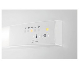 Slika 2 izdelka: Vgradni komb. hladilnik AEG SCB618F3LS, Low Frost, F, 35 db